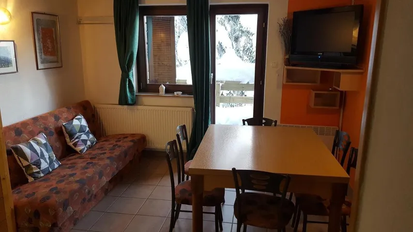 Ferienwohnung für 6 Personen, mit Pool und Ausblick sowie Terrasse und Sauna, mit Haustier - 1