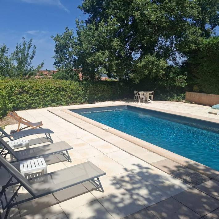 Villa pour 8 personnes, avec Terrasse et Jardin ainsi que Piscine et Vue