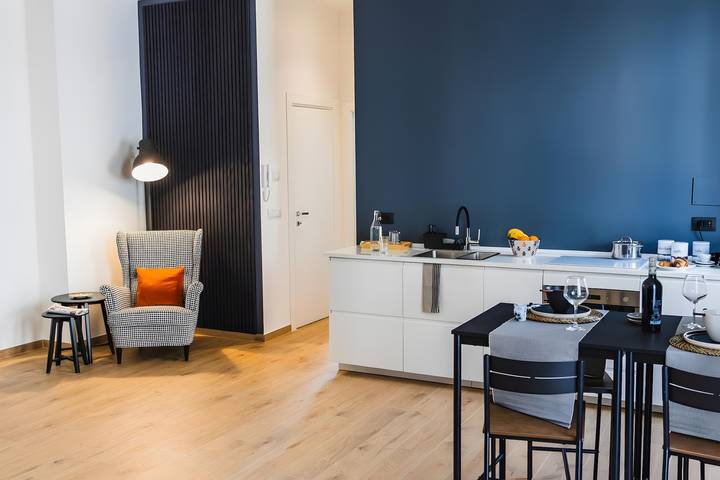 Ganze Wohnung, Ferienwohnung 'De Gasperi' mit Balkon, Wi-Fi und Klimaanlage in Bari, Bari Provinz