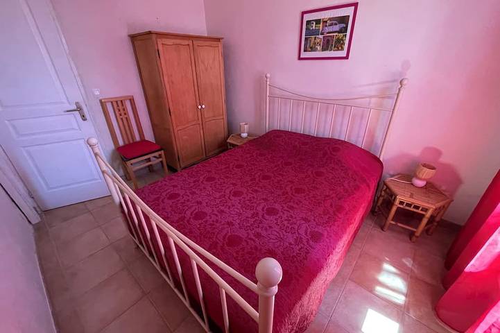 Air-conditioned house with swimming pool, heart of the Luberon 5 people in Saint-Saturnin-lès-Apt, Parc naturel régional du Luberon