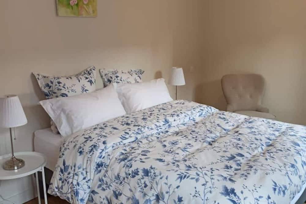 House at the foot of the shops and 200 metres from the beach in Blonville-sur-Mer, Lisieux region