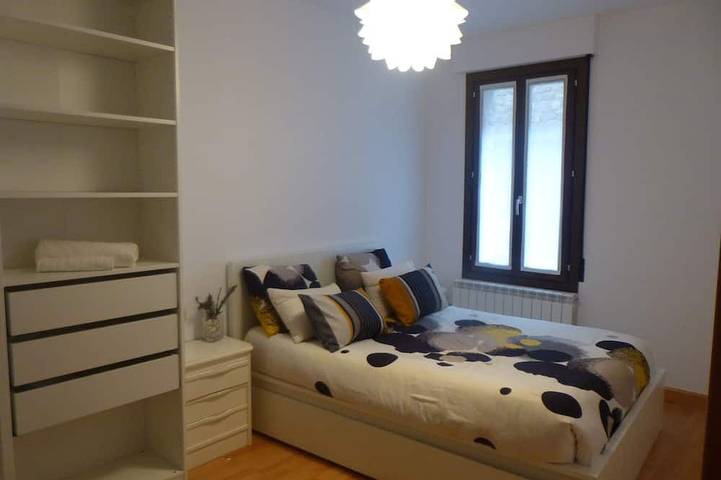 Gîte pour 6 personnes, avec terrasse, animaux acceptés dans Hecho - 3