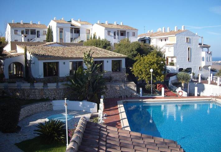 Ganze Wohnung, Luxusapartment – Herrlicher Ausblick mit Berg- & Meerblick, Gemeinschaftspool & Balkon in Pego, Costa Blanca