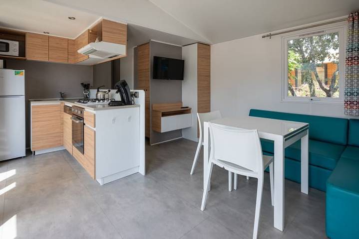 Caravane pour 6 personnes, avec vue sur le lac à Le Muy - 4