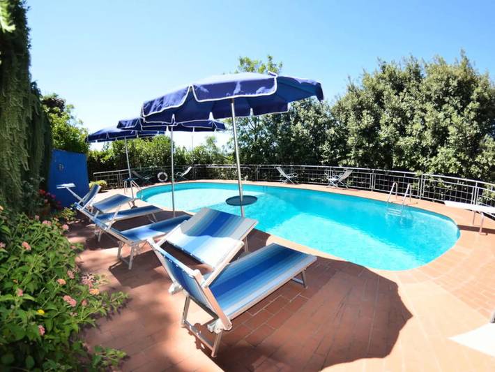 Villa für 8 Personen, mit Garten - 1