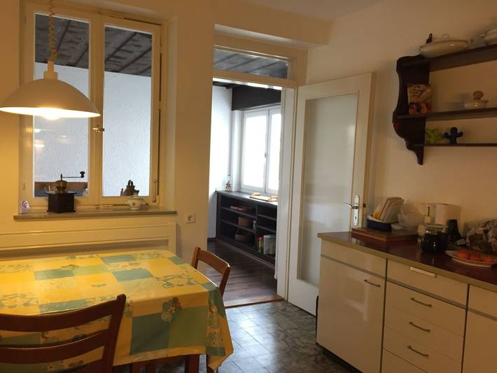 Appartamento intero, Gästehaus am Weiher - Doppelzimmer mit Flachbild TV und Etagenbad in Weil am Rhein, Sudschwarzwald