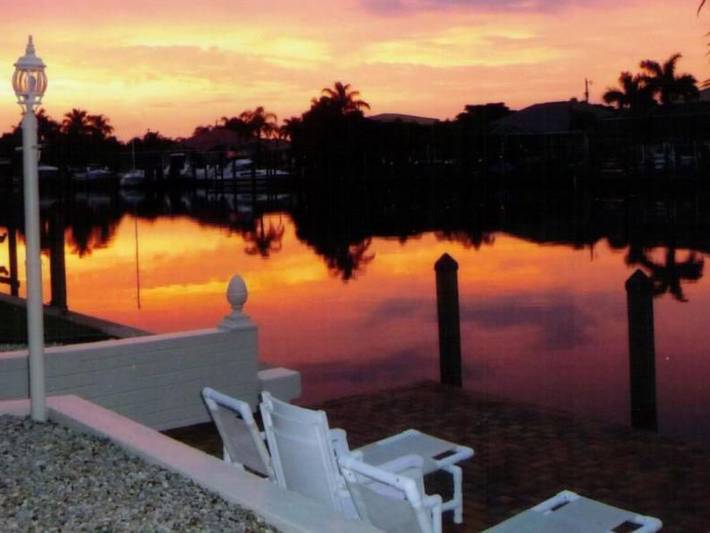 Location de vacances pour 6 personnes, avec terrasse et jardin à Cape Coral - 2