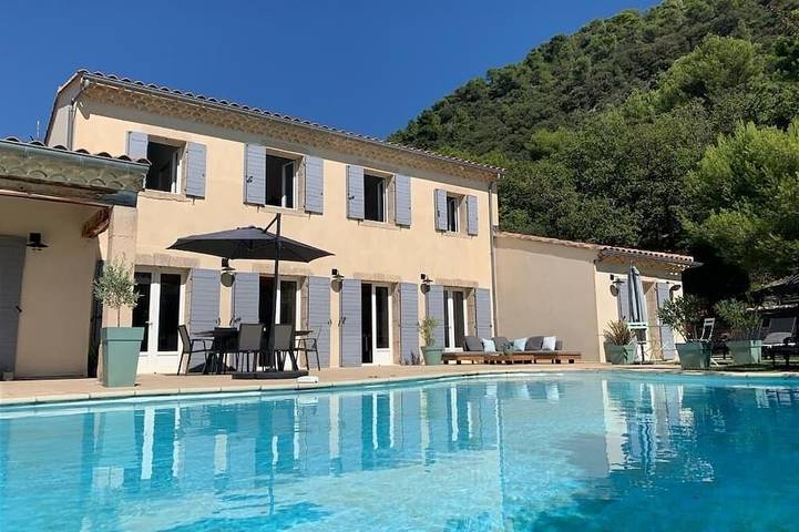 Villa pour 12 personnes, avec Terrasse et Jardin