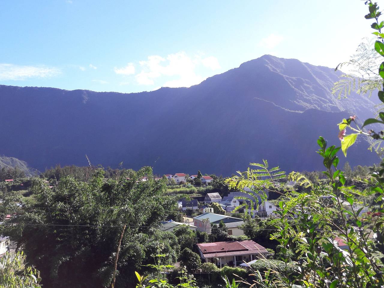 Chalet créole à Salazie : gîte familial tout équipé in Salazie, Île de la Réunion