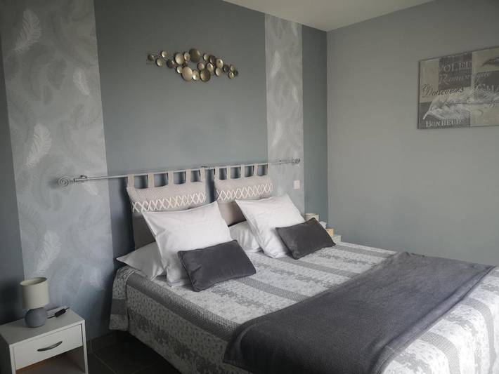 Gîte pour 2 personnes, avec piscine et jardin à Marcillac-Saint-Quentin - 2