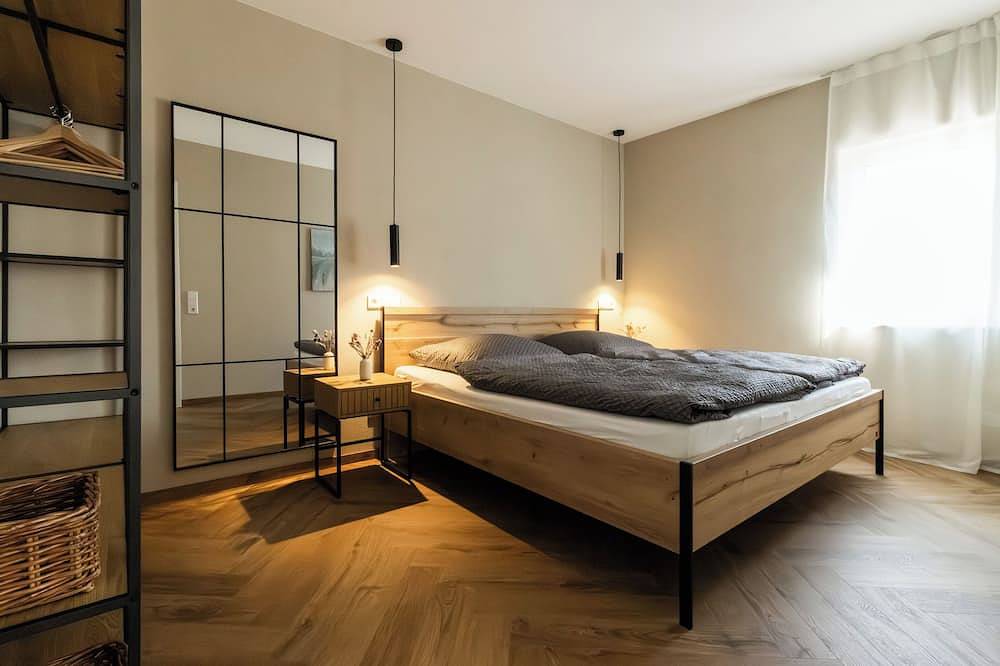 Ganze Wohnung, Gemütliche neue Ferienwohnung mit kleinem Balkon und tollem Badezimmer in Bremm, Cochem-Zell