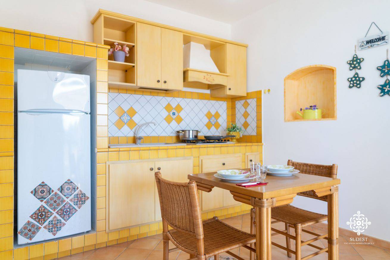 Entire apartment, Borgo Marino Beach Residence - Apartment with patio in Lampedusa City, Pelagie Islands