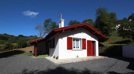 Gîte pour 4 personnes, avec jardin à Louhossoa