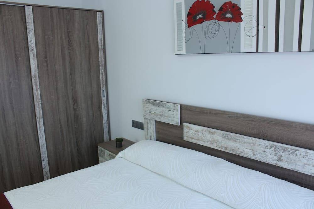 Entire apartment, Air-Conditioned Accommodations In The Historic Center in Ciudad Rodrigo, Salamanca Province