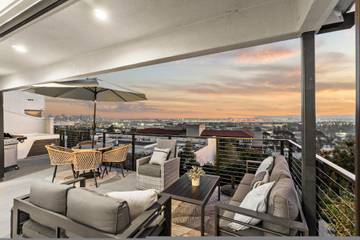 Holiday Home for 16 People in San Diego, San Diego County, Photo 2