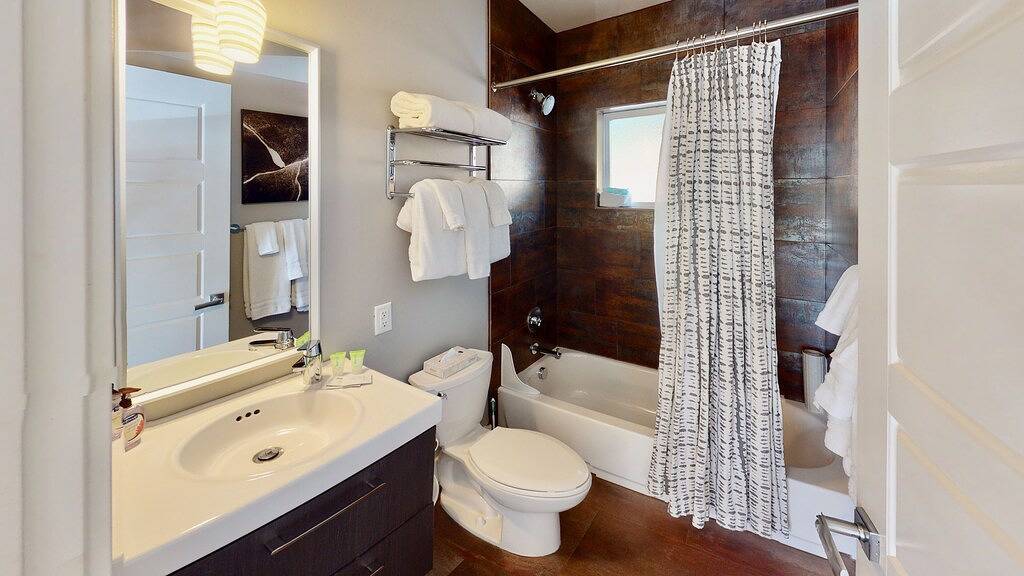 Ganze Wohnung, Wunderschön eingerichtete Wohnung in der Innenstadt von Moab, komplexe Whirlpool, Fahrradkeller in Moab, Arches-Nationalpark