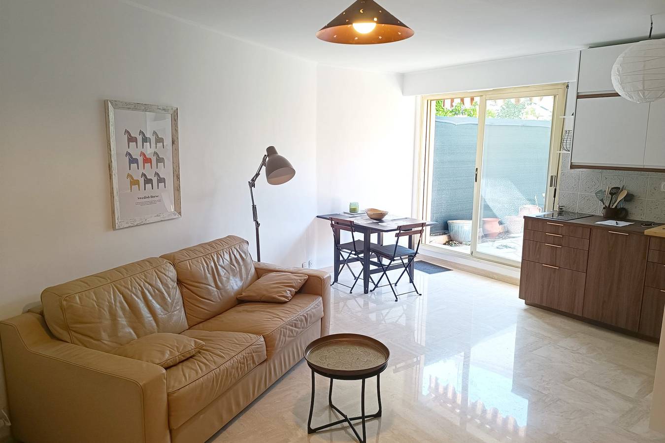 Entire apartment, Refurbished apartment with terrace and garden in Nice (France), Nice region