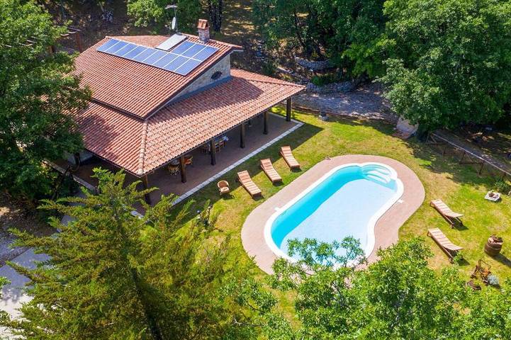 Casa vacanza per 4 persone, con terrazza e giardino, con animali domestici in Provincia di Benevento