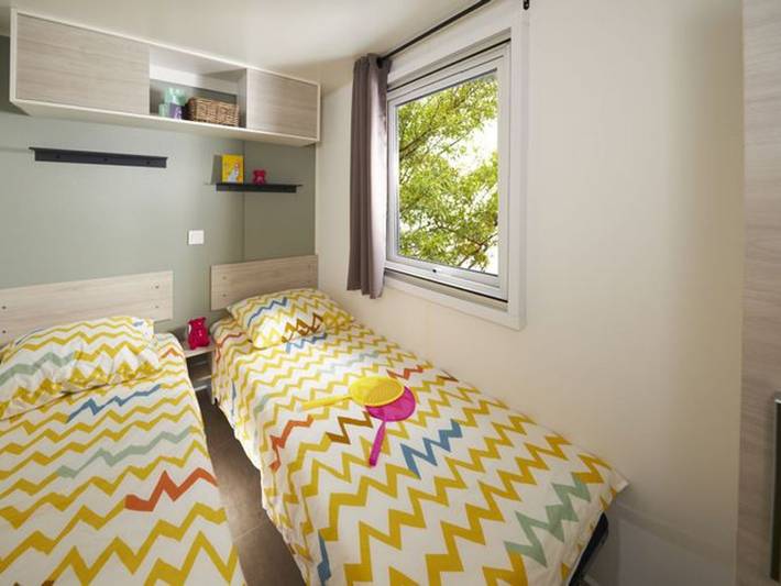 Mobil home pour 6 personnes, avec terrasse et piscine, animaux acceptés à Seillac - 4