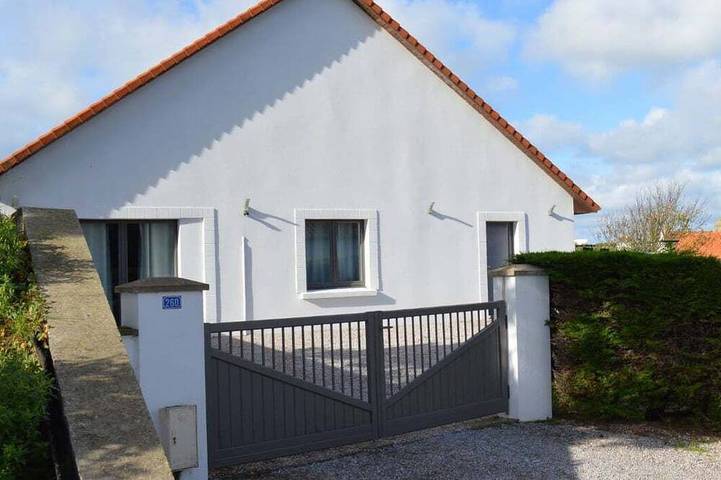 Chalet para 13 personas, con jardín además de balcón y jacuzzi - 1