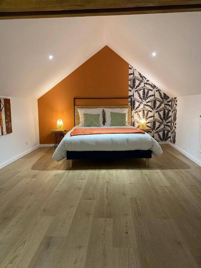 Gîte pour 3 personnes, avec terrasse à Lusignan - 2