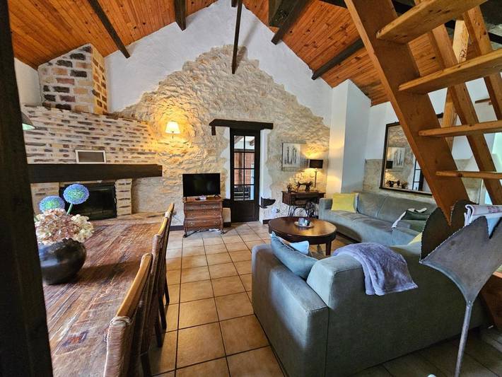 Casa de vacaciones para 4 personas, con sauna y jacuzzi además de piscina y jardín - 1
