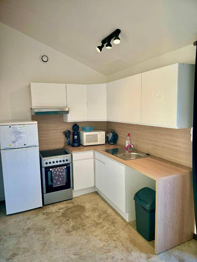 Appartement entier, One-Bedroom Apartment in Saint-Marcel-lès-Valence, Région de Valence