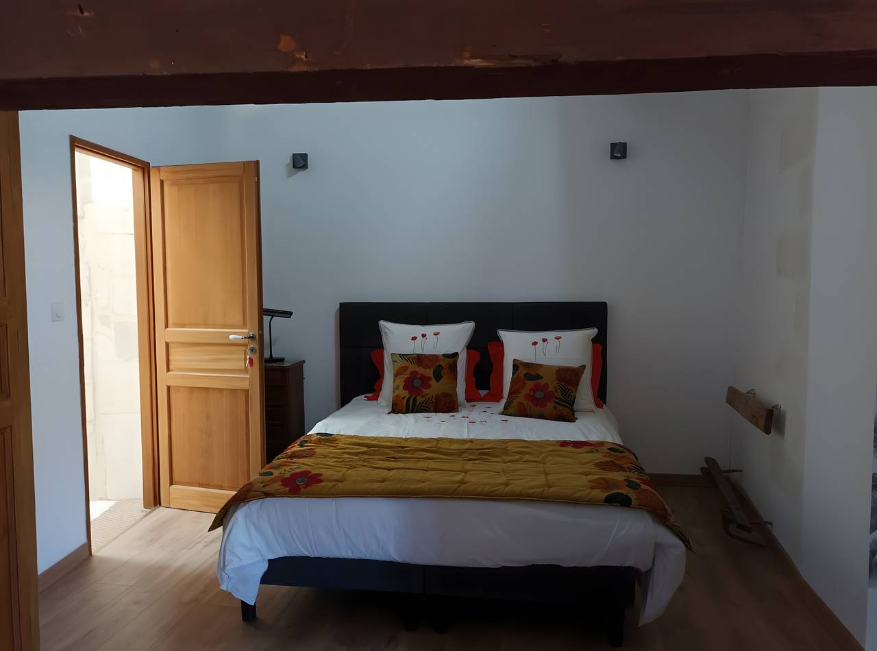 Bed and Breakfast 'Chambre Coquelicot' con Wi-Fi y aire acondicionado in Domazan, Region de Nimes