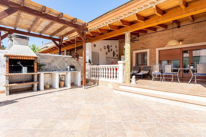 Chalet para 18 personas, con Balcón y Jardín en Provincia de Valencia - 2