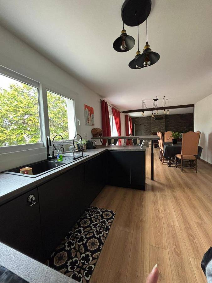 Location de vacances pour 4 personnes, avec vue et jardin à Meaulne