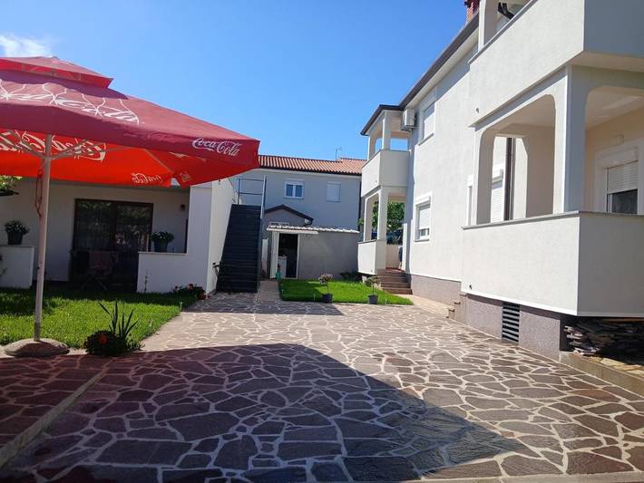 Ferienwohnung für 4 Personen, mit Garten und Ausblick