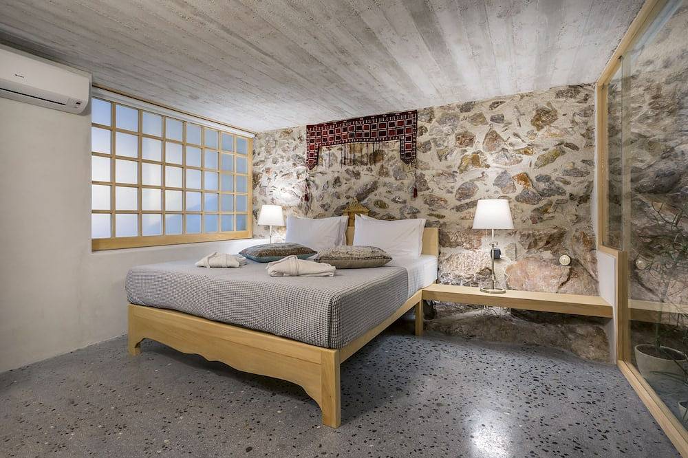 Canava Villas # 2 @ Emporio, Santorini in Emporio, Santorini