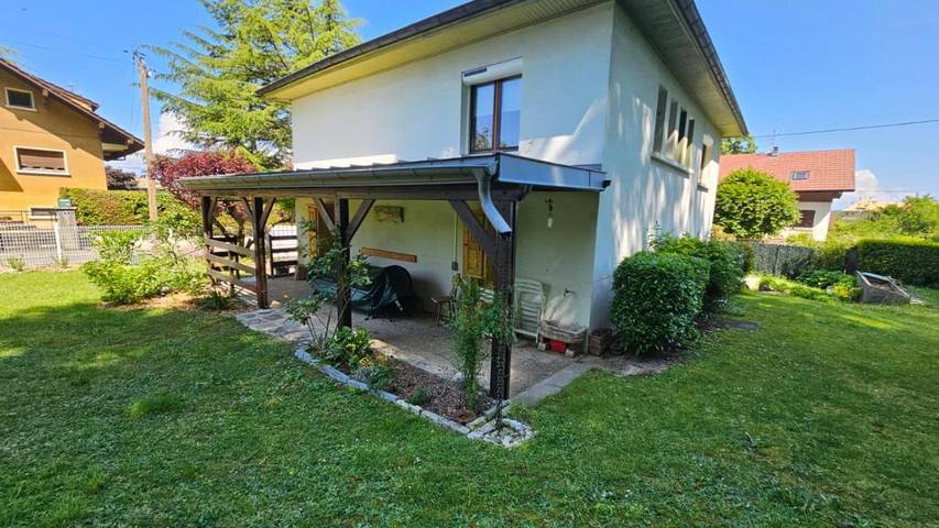 Ferienhaus für 6 Personen, mit Balkon und Terrasse sowie Garten