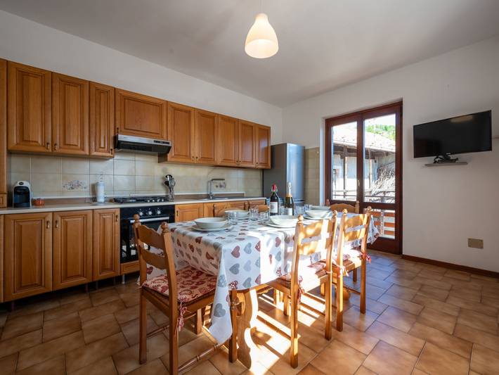 Ferienhaus für 6 Personen, mit Balkon und Terrasse sowie Garten und Seeblick im Piemont - 4