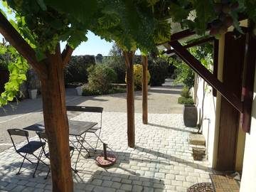 Gîte pour 6 personnes, avec terrasse et jardin à Niort