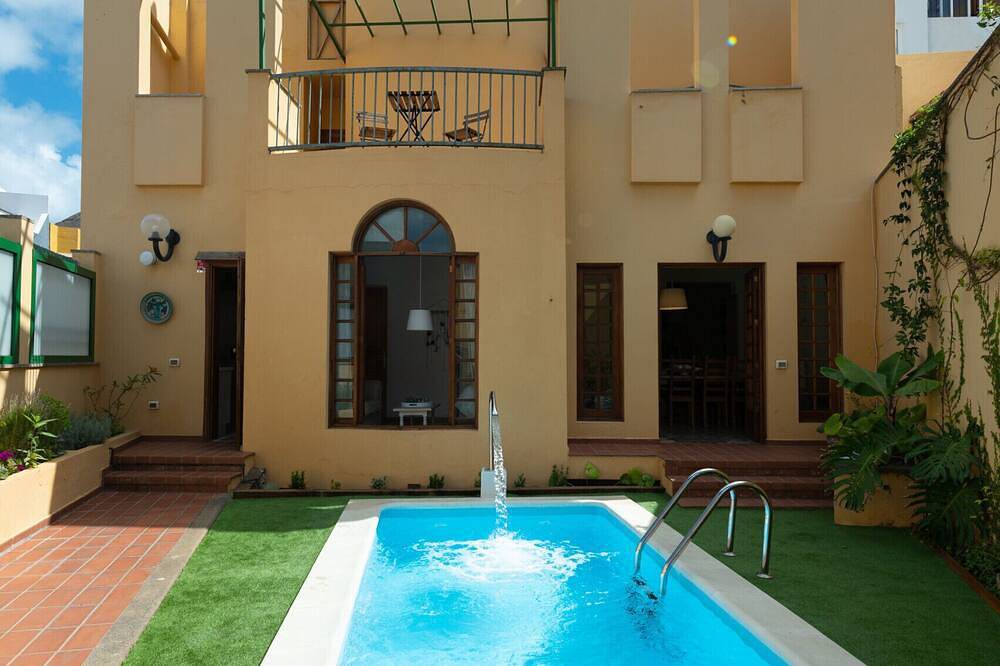 The Yellow House - Solarium - Climatized Pool in La Costurera, Gáldar