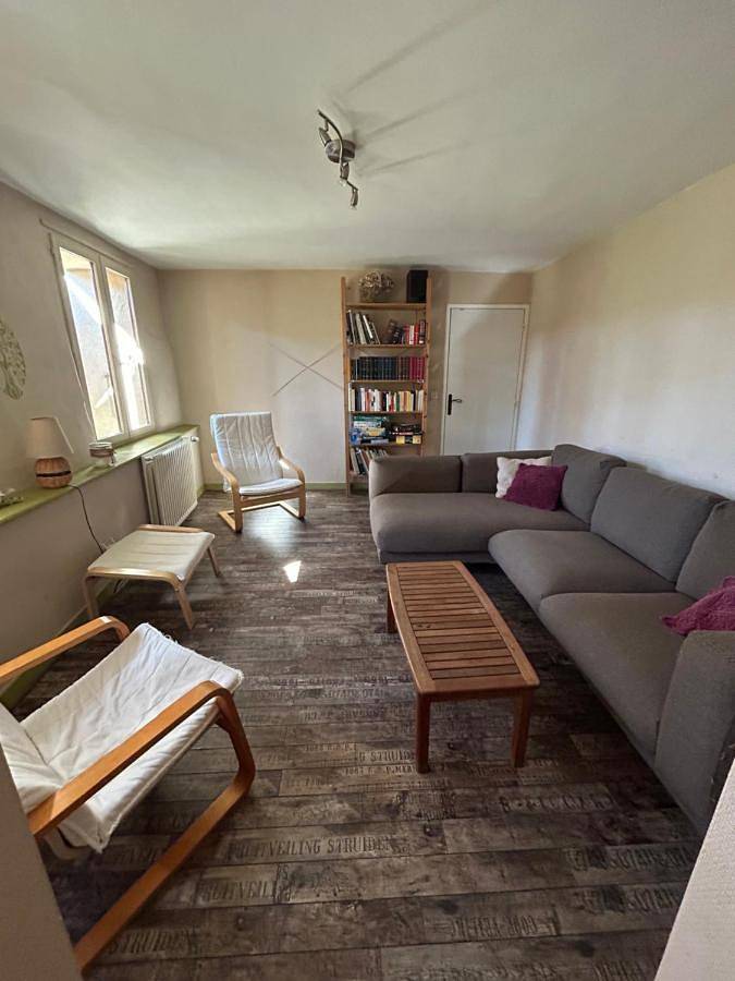 Location de vacances pour 7 personnes, avec jardin ainsi que piscine et vue à Saint-Just-Saint-Rambert - 4