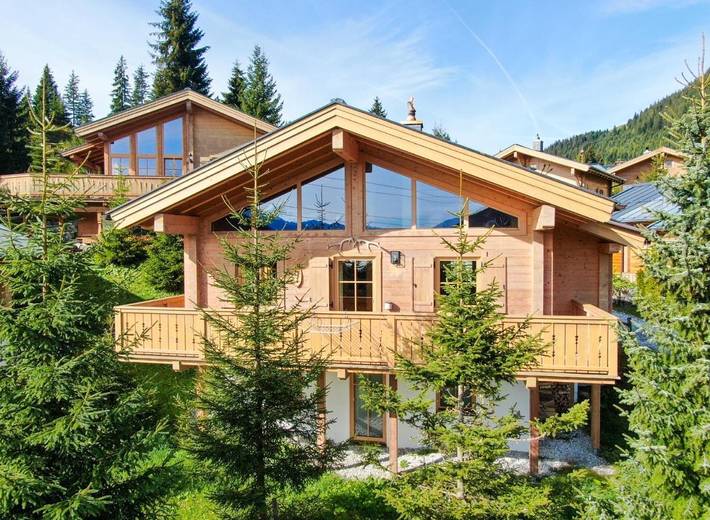 Chalet für 7 Personen, mit Garten und Ausblick in Königsleiten