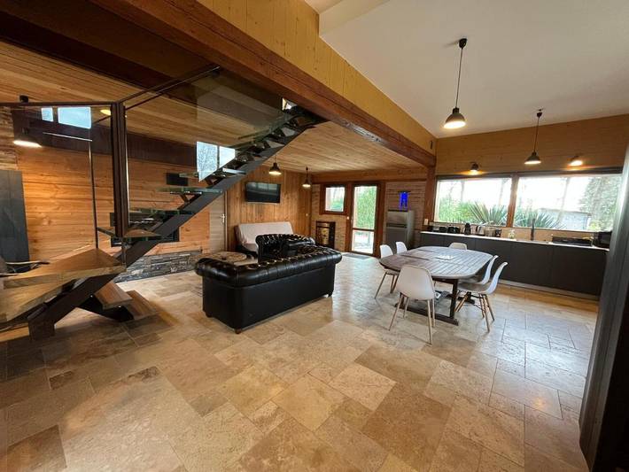 Gîte pour 4 personnes, avec jacuzzi ainsi que balcon et jardin à Soucelles - 3