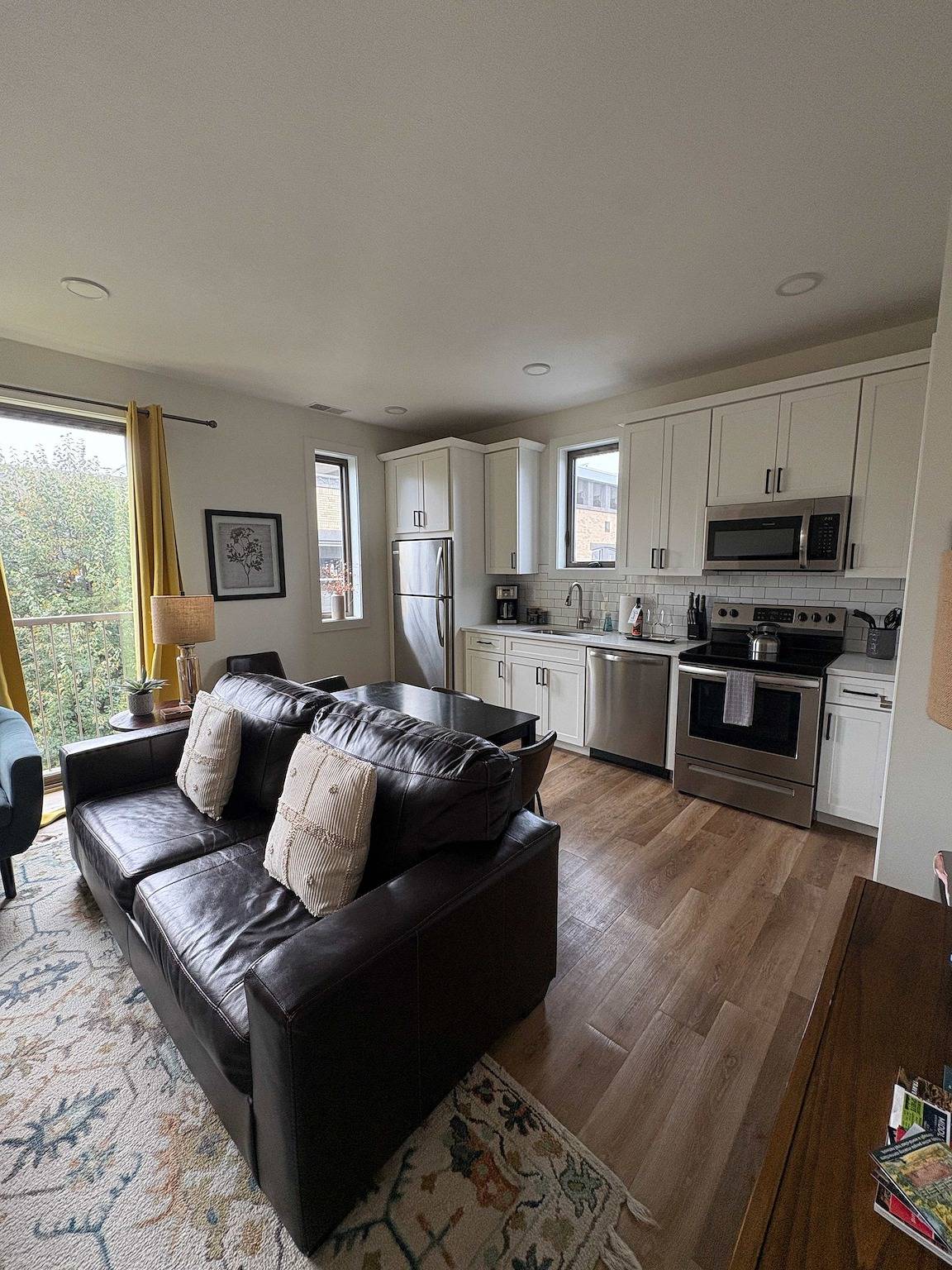 Ganze Wohnung, Walk to it all - Downtown Tc- Capri 316 in Traverse City, Grand Traverse County