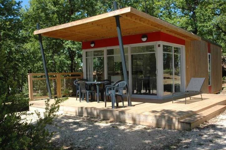 Chalet pour 4 personnes, avec bassin pour enfant