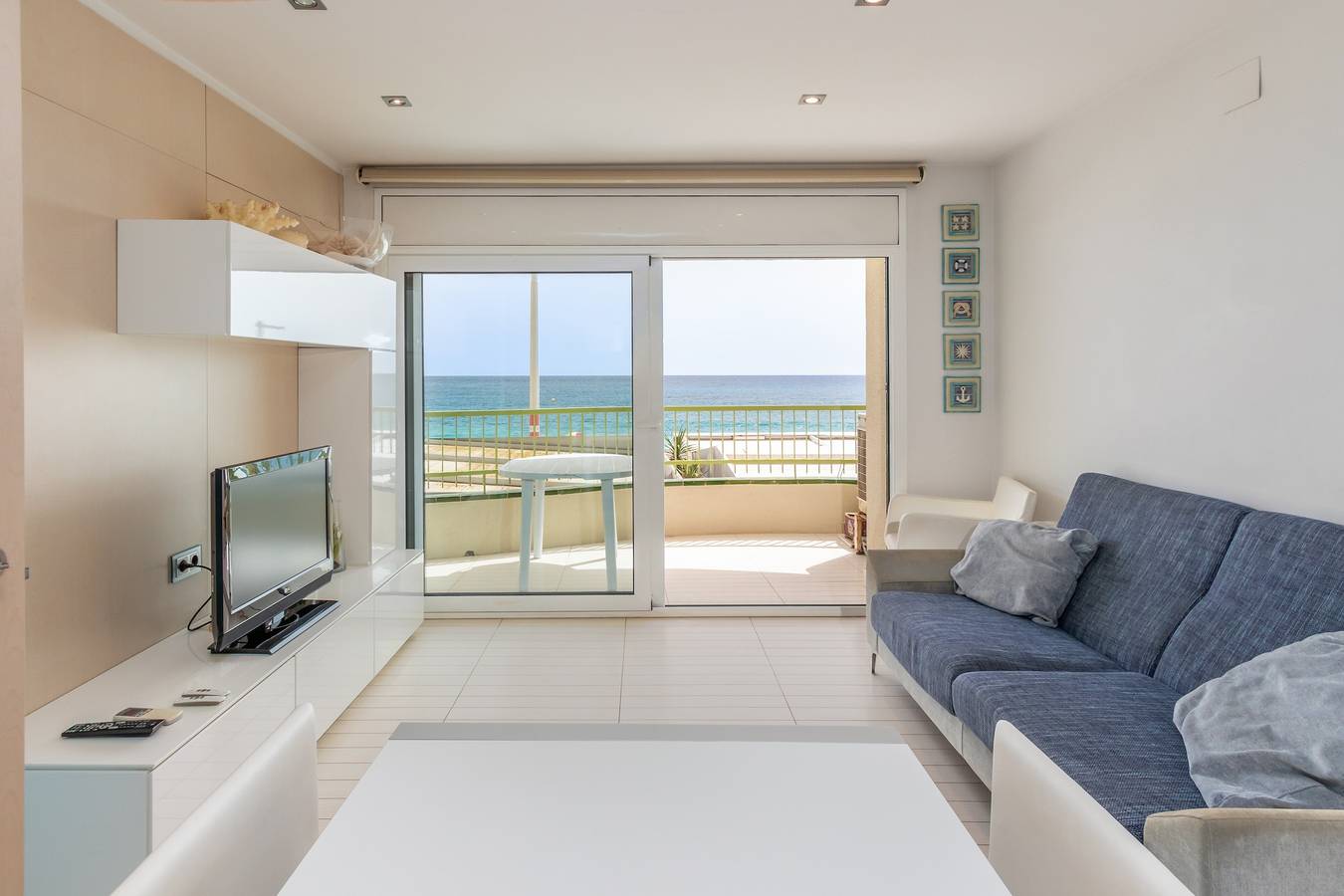 Apartamento entero, Apartamento 'Super Beach 2' con vistas al mar, balcón y Wi-Fi in Platja d'Aro, Costa Brava