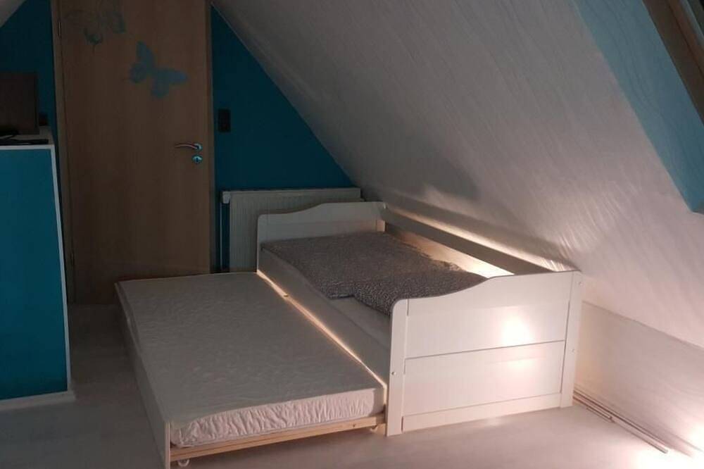 Ganze Wohnung, Mit großer Dachterrasse in Detern, Nordseeküste