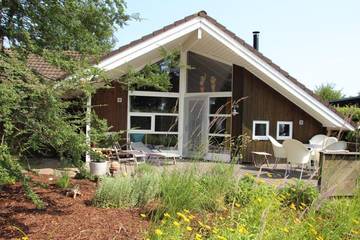 Ferienhaus für 6 Personen, mit Garten und Sauna in Niendorf