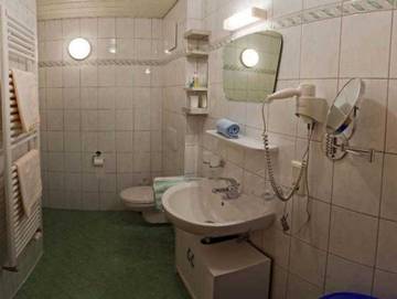 Ferienwohnung für 10 Personen in Tannheim (Tirol), Allgäuer Alpen (Österreich), Bild 4