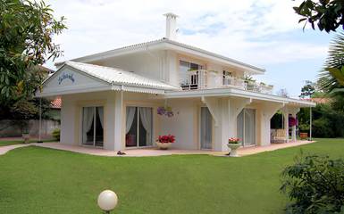 Cottage pour 2 personnes, avec jardin dans Plage du Betey
