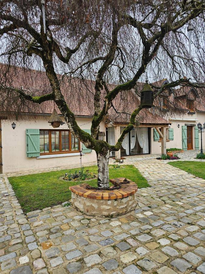 Chez Eric et Nath in Bois-Herpin, Essonne