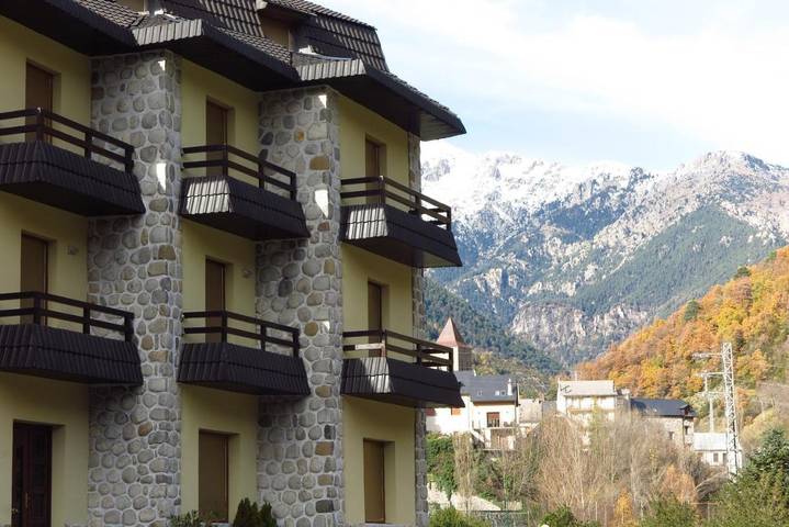 Hôtel pour 2 personnes, avec jardin à Bielsa - 3