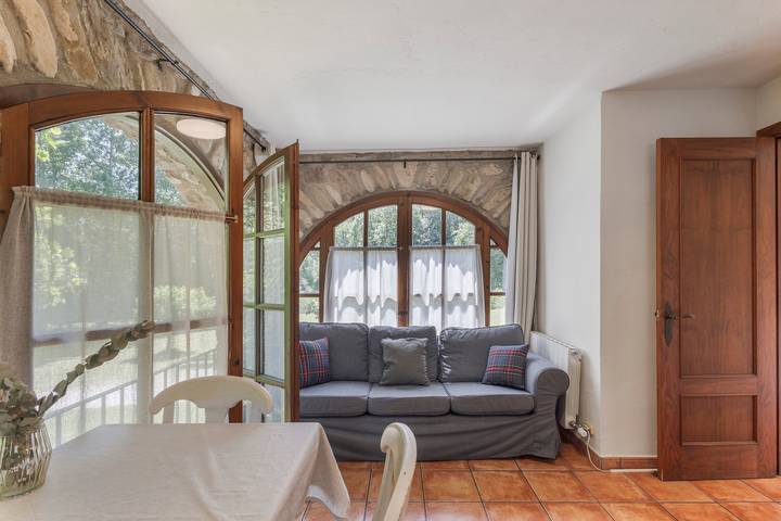 Casa rural para 4 personas, con jardín, Se admiten mascotas en Vall de Vianya - 4