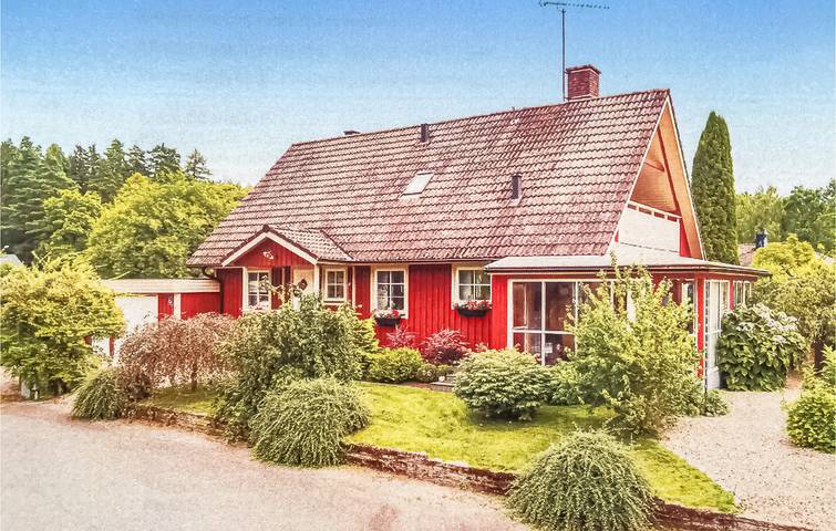Hus för 10 Personer med trädgård in Kronobergs
